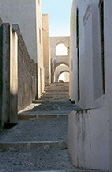 Santorini-Street-Arches